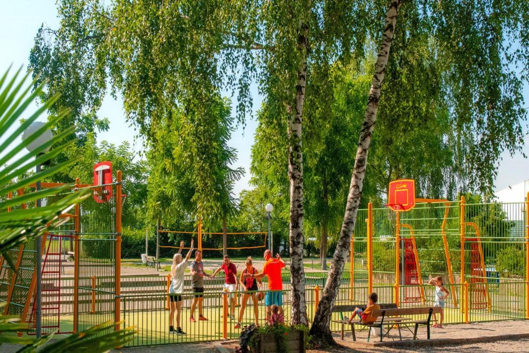 Mobil-Home Cosy 5 Personnes Camping Le Ried - Europapark Boofzheim Eksteriør billede